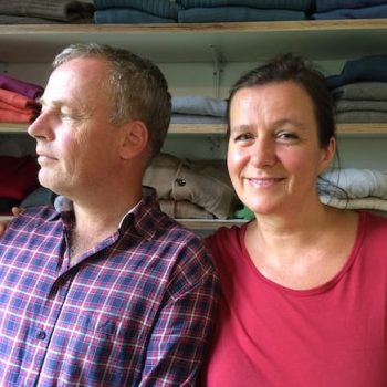 Tina und Jens Wrede in ihrem Shop Just Merino in Potsdam