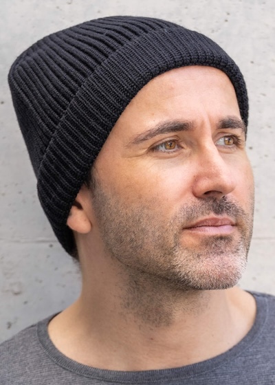 Wollmütze schwarz aus Merinowolle von Connemara - Wollmütze waschen ist ganz einfach - Eine tolle Mütze aus Merinowolle