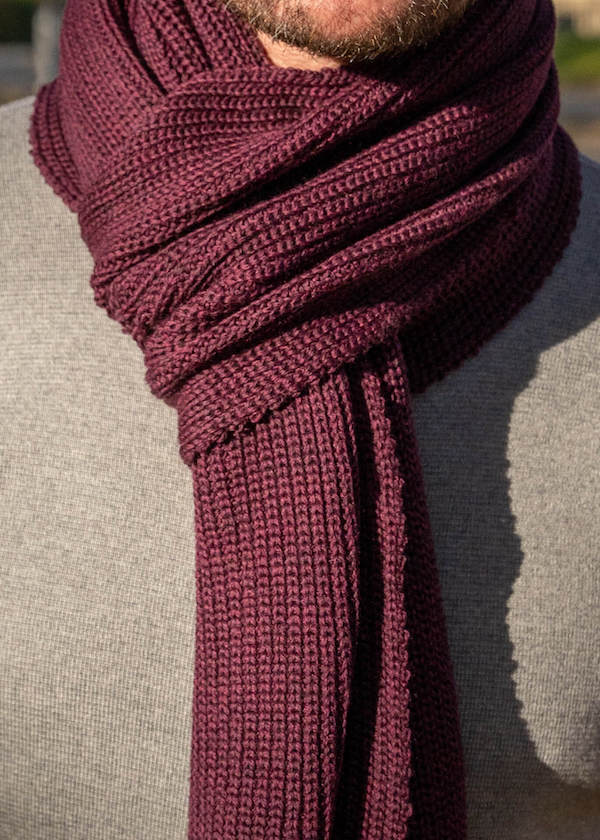 Strickschal bordeaux | Orville | Merinowolle – Bild 5